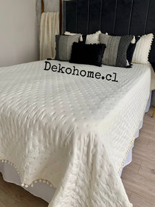 Quilt Pompón Blanco invierno Pompón King